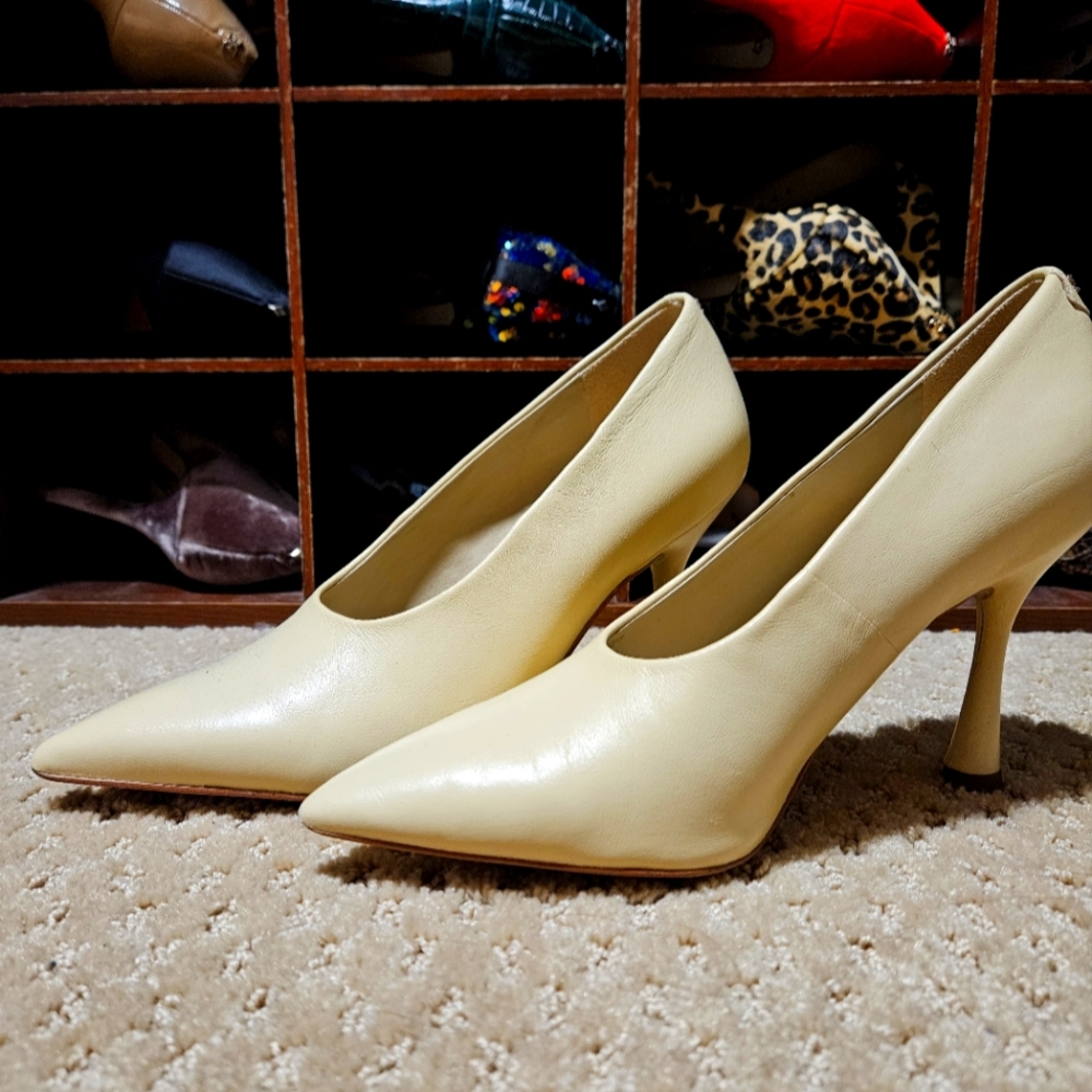 Sam Edelman Hilton Elegant Cream Heels